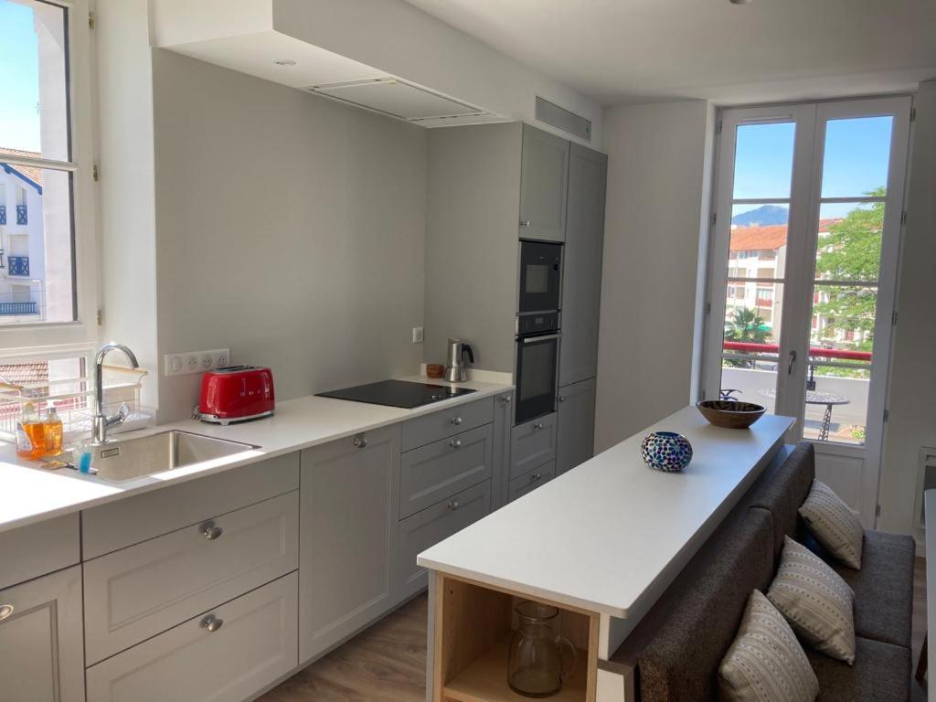 Superbe Appartement T3 Au Centre Plage .Parking Андай Экстерьер фото