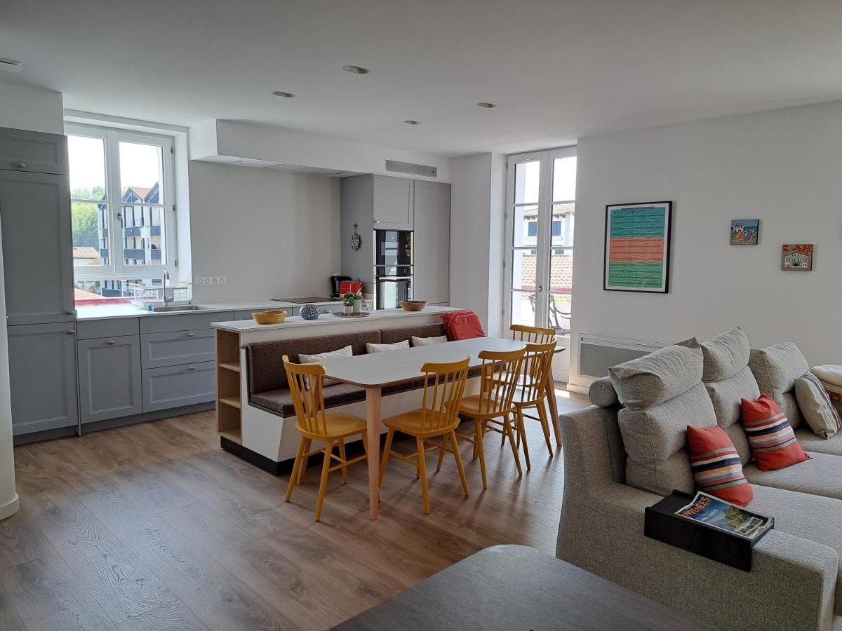 Superbe Appartement T3 Au Centre Plage .Parking Андай Экстерьер фото